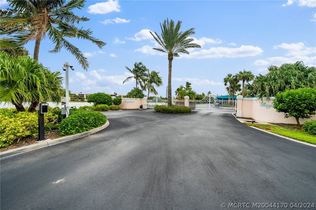5700 NE Island Cove Way 4302