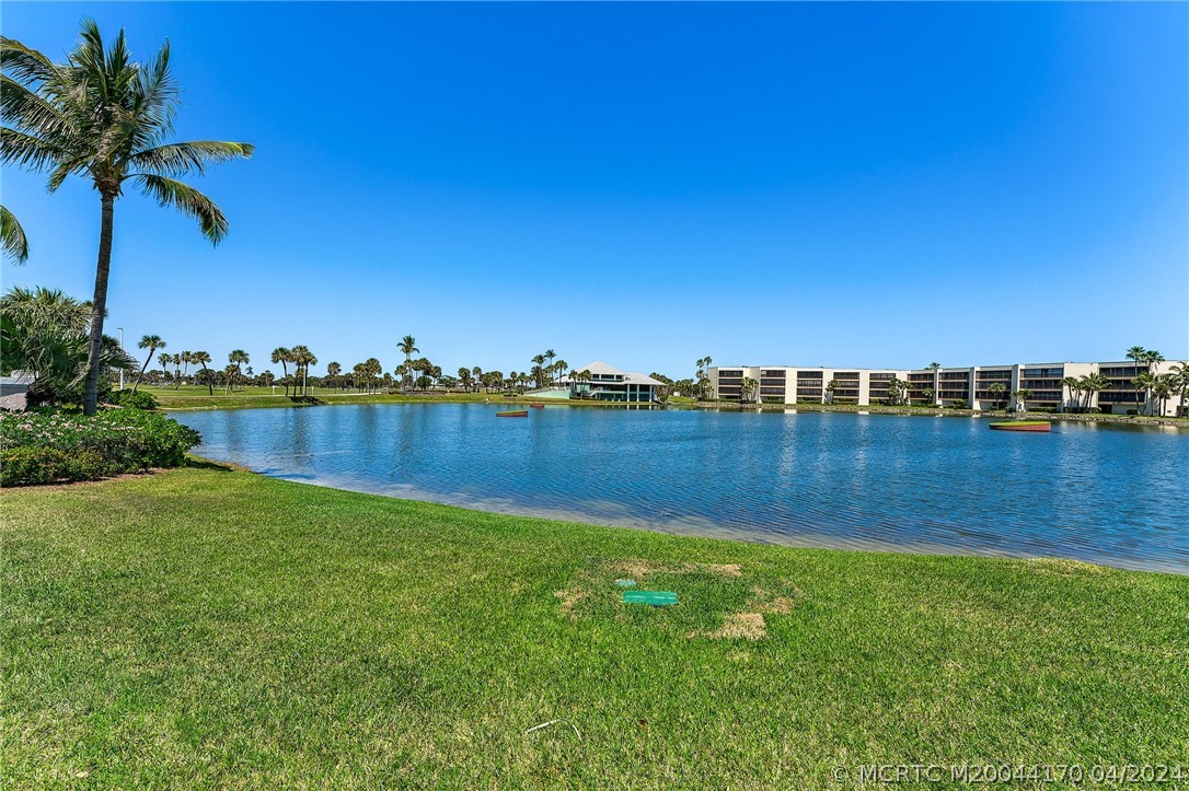 5700 NE Island Cove Way 4302