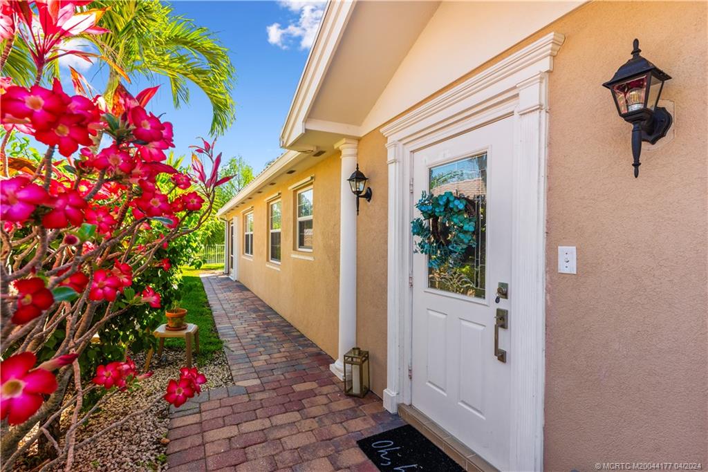 11208 SW Pembroke Drive