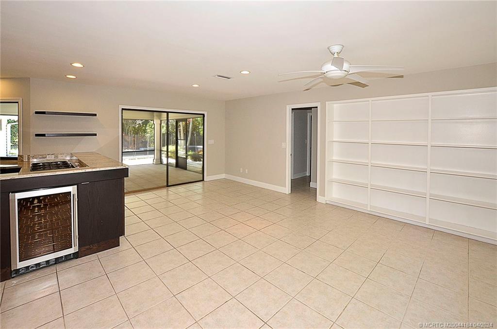 118 Hillcrest Drive
