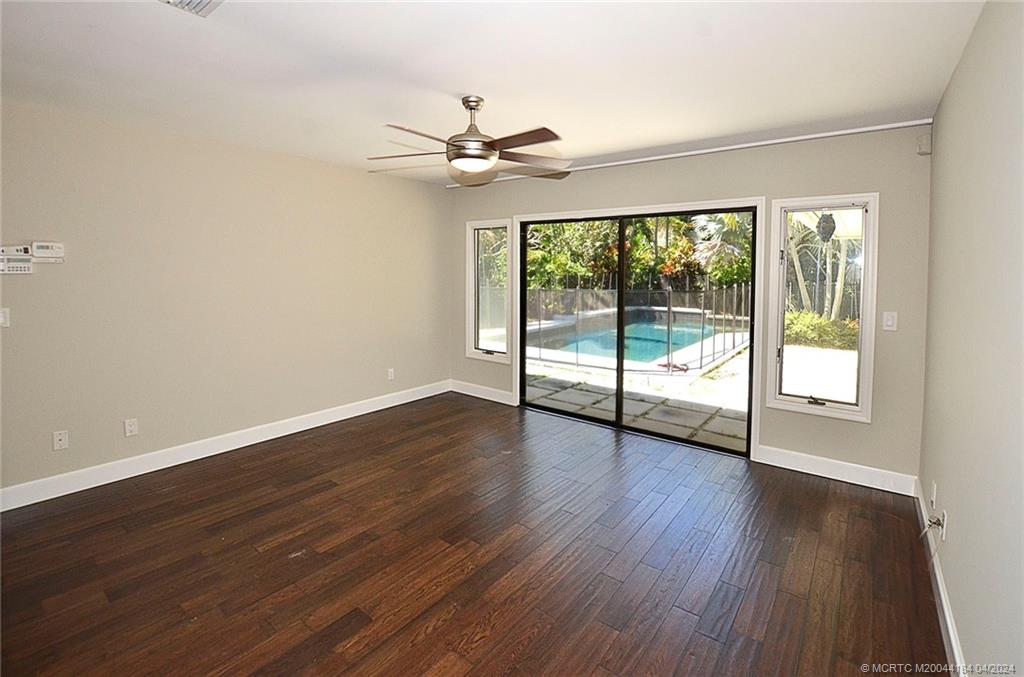 118 Hillcrest Drive