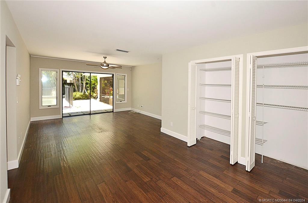 118 Hillcrest Drive