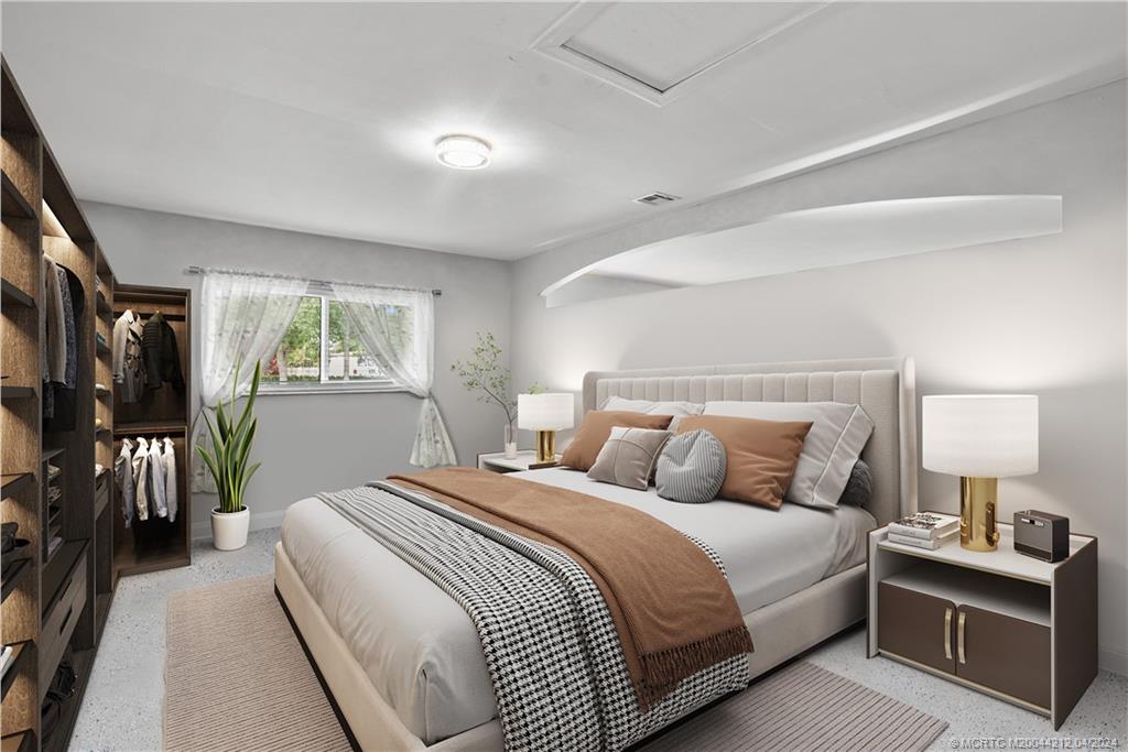 8711 SE Eagle Avenue