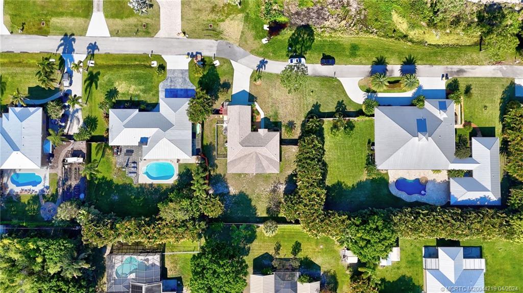 2501 NW South Manor Avenue