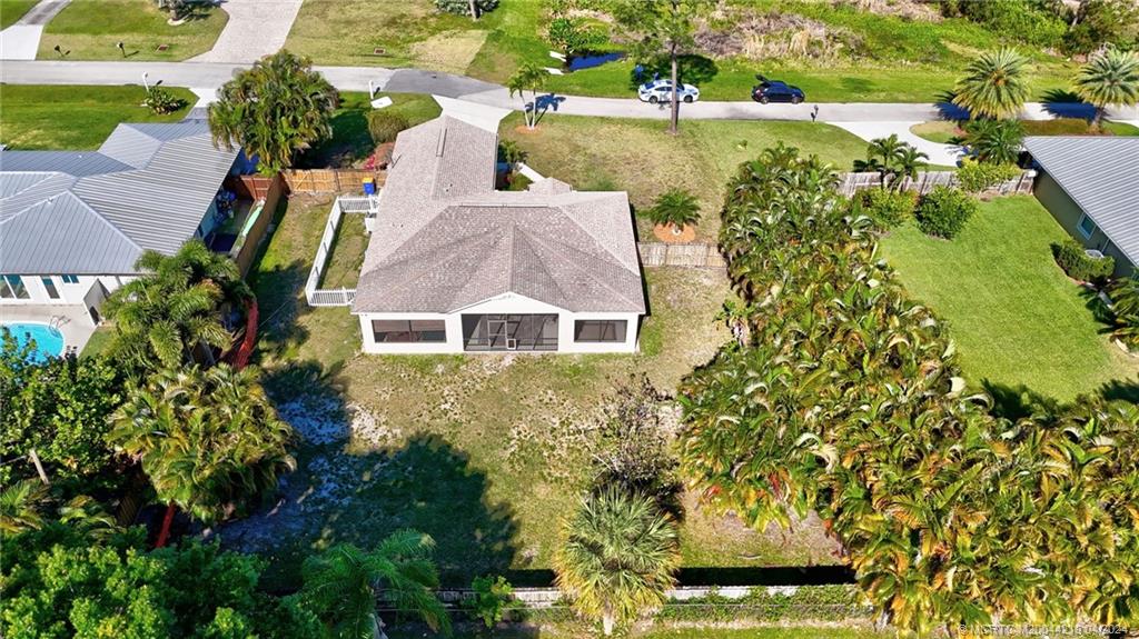 2501 NW South Manor Avenue