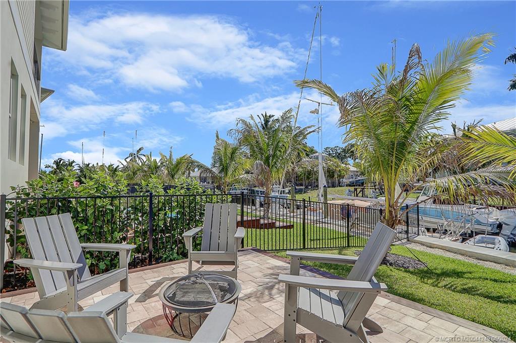 4639 SE Manatee Lane