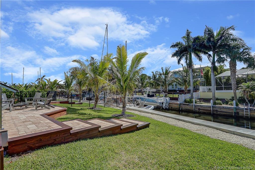 4639 SE Manatee Lane