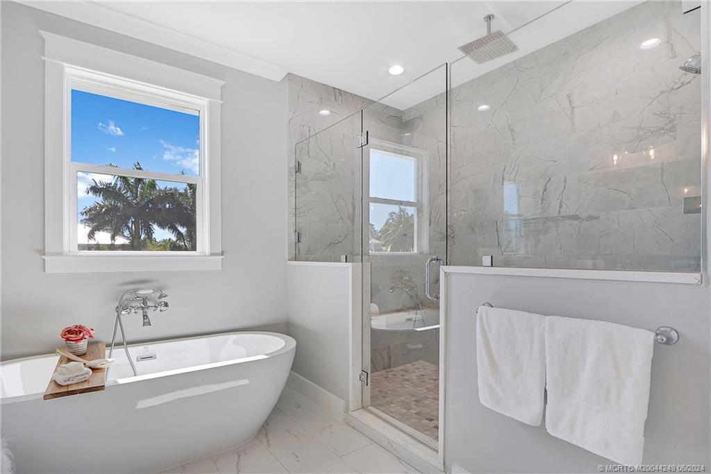 4639 SE Manatee Lane