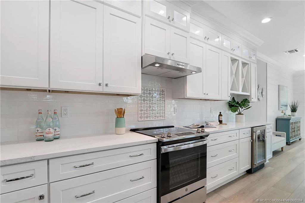 4639 SE Manatee Lane