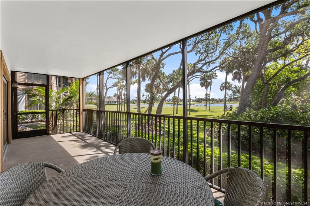 217 NE Edgewater Drive