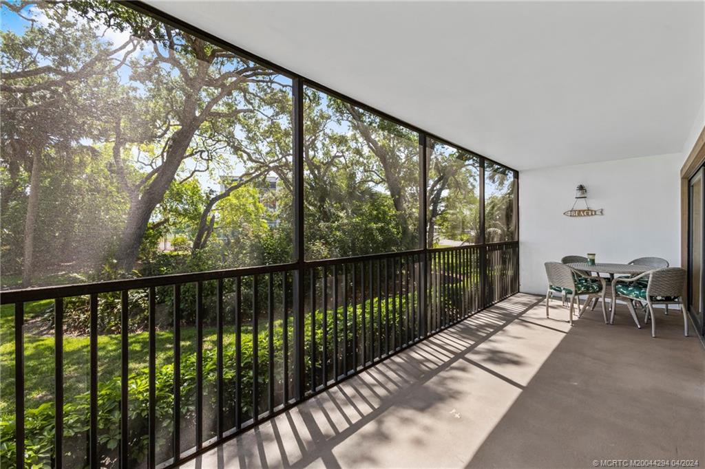 217 NE Edgewater Drive