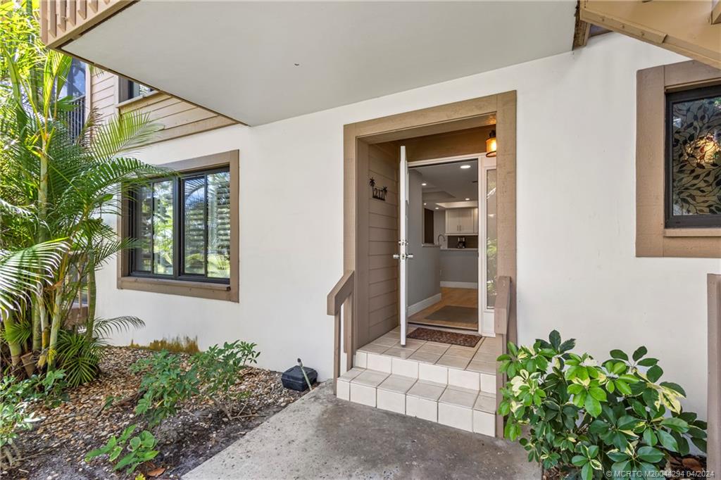 217 NE Edgewater Drive