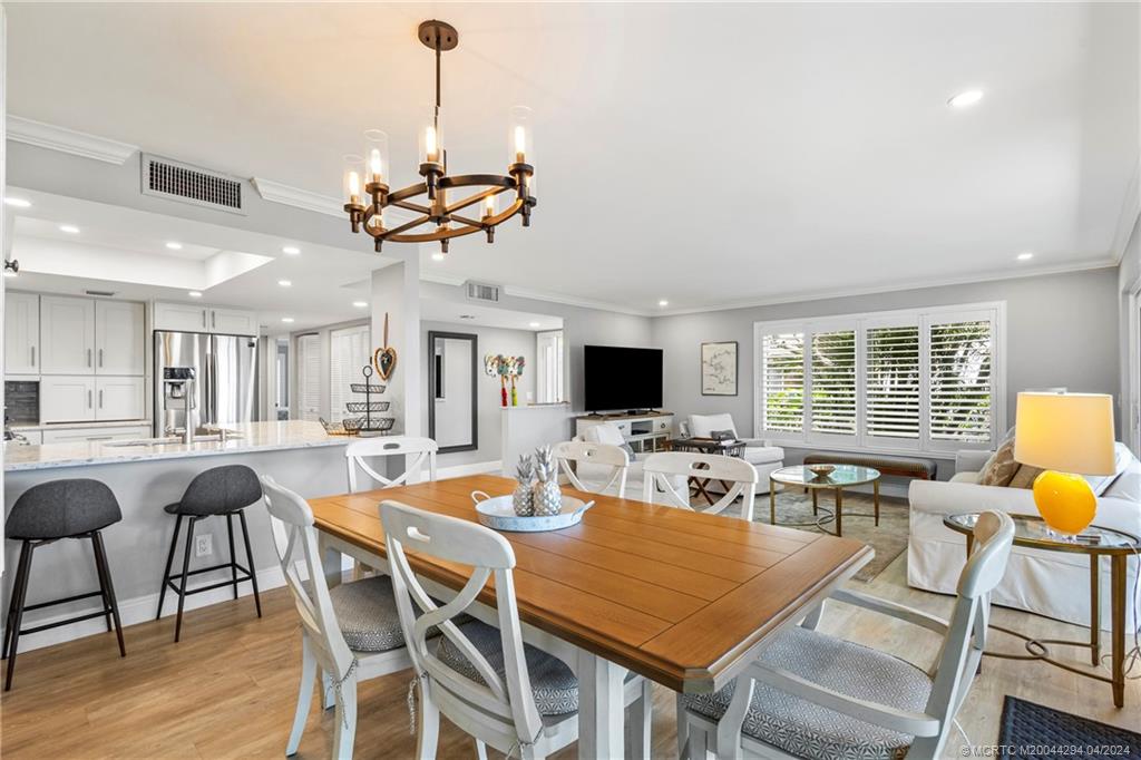 217 NE Edgewater Drive