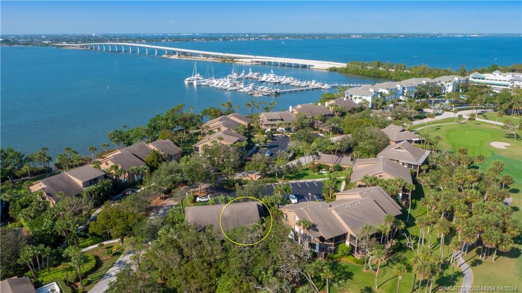 217 NE Edgewater Drive