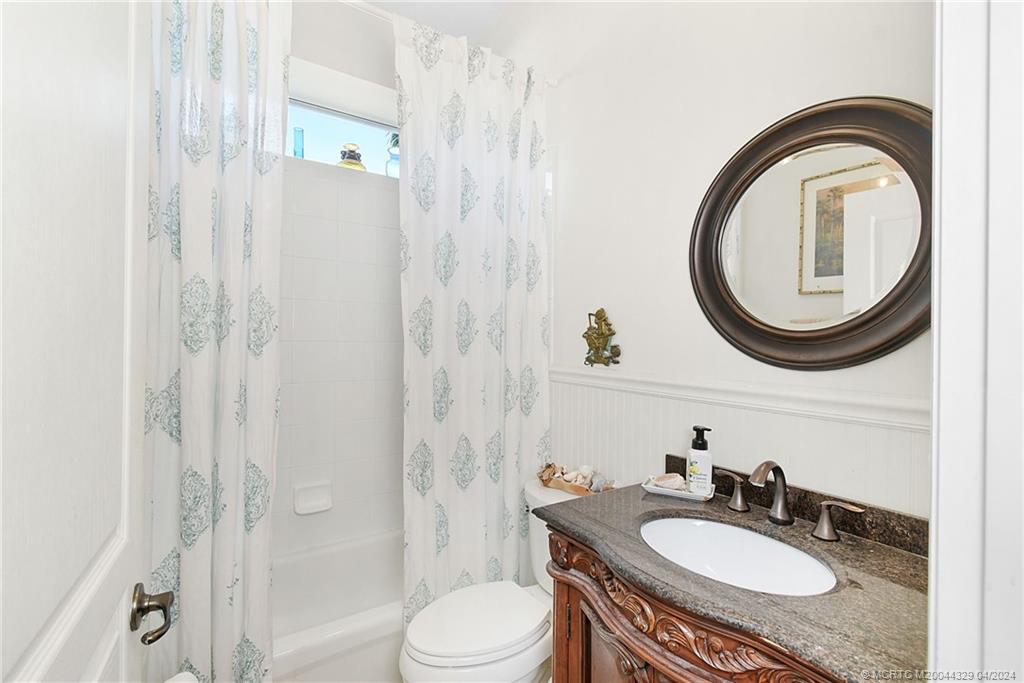 428 NE Leaping Frog Way