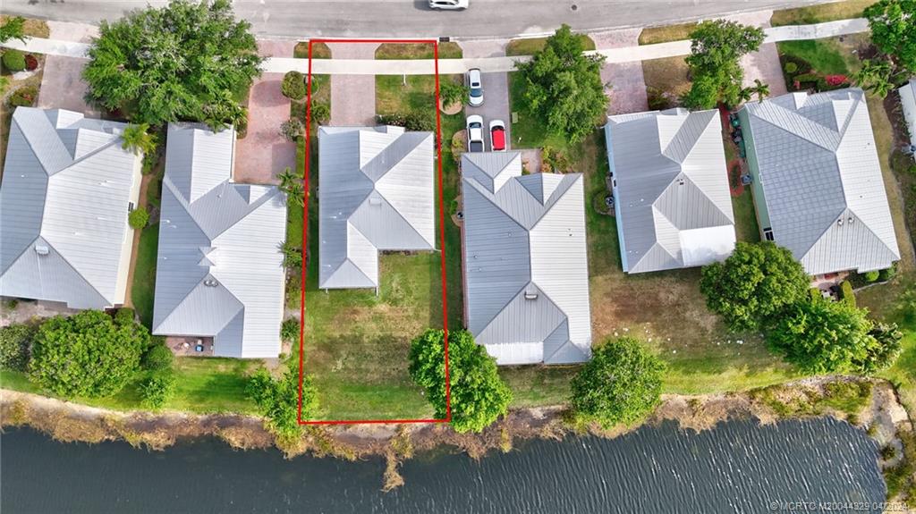 428 NE Leaping Frog Way