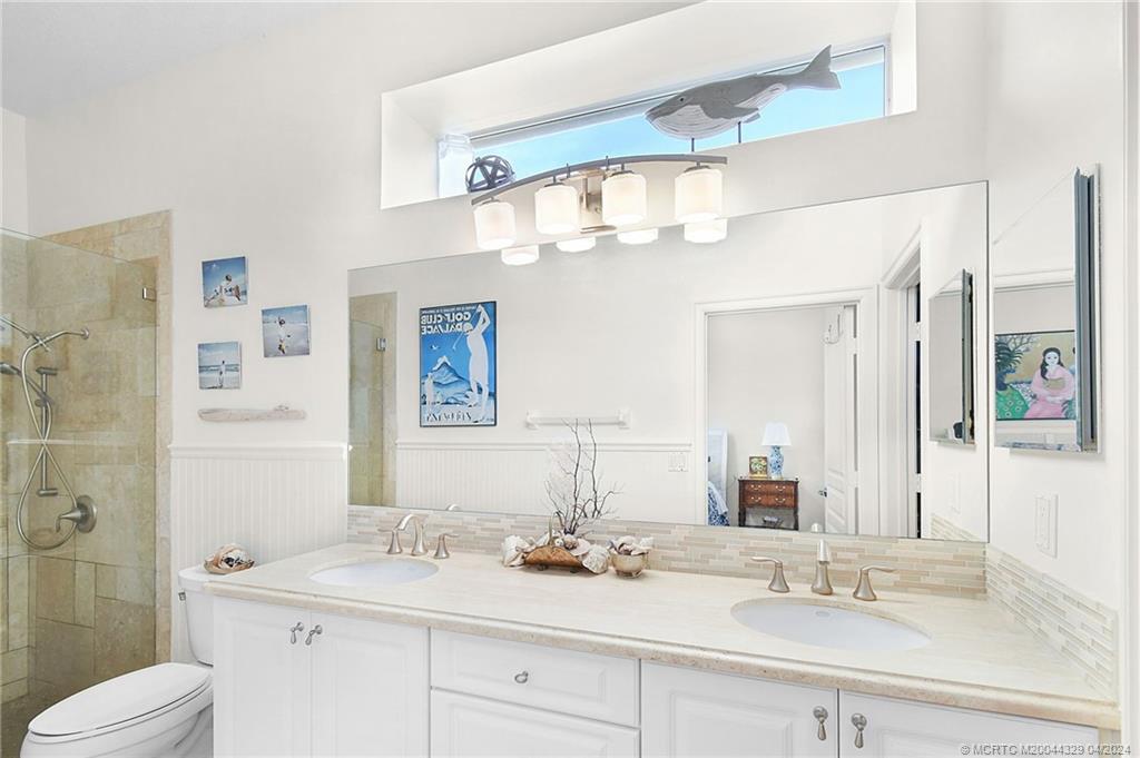 428 NE Leaping Frog Way