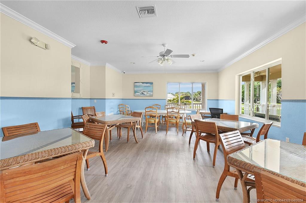 428 NE Leaping Frog Way