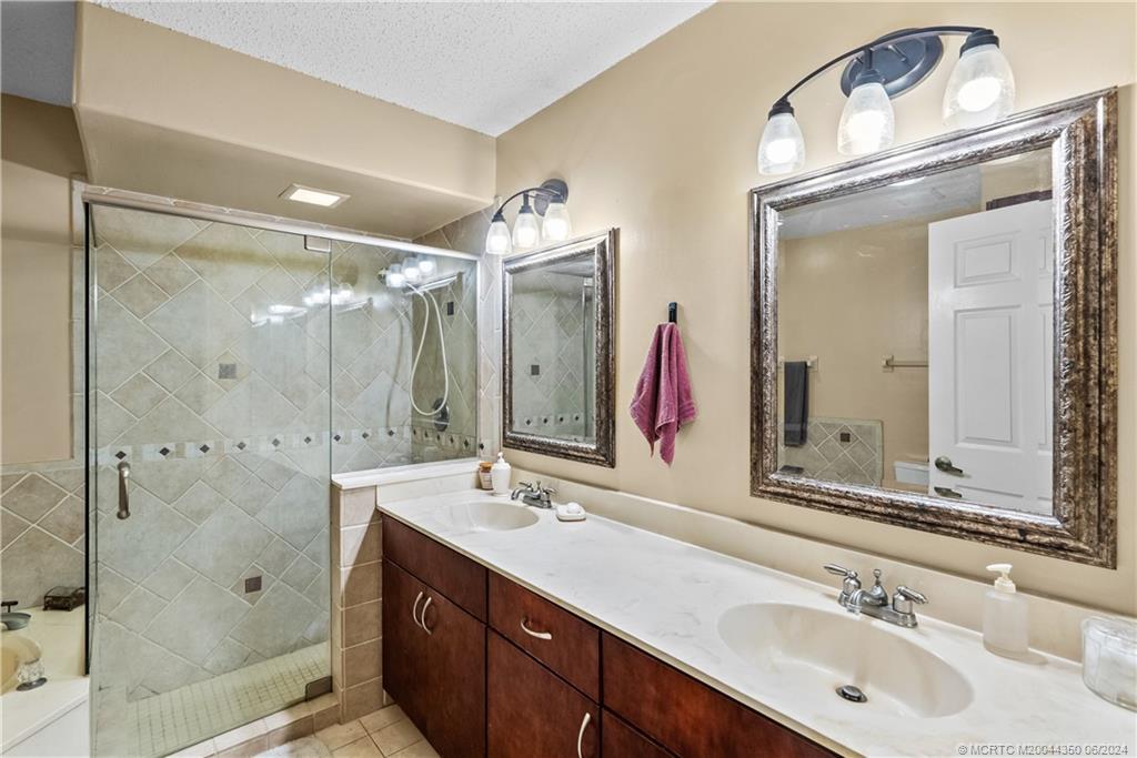 2089 SW Olympic Club Terrace