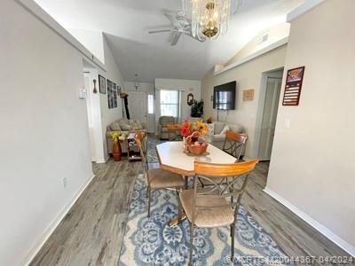 2285 SE Dill Lane