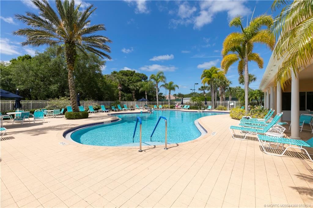 8952 SE Eldorado Way