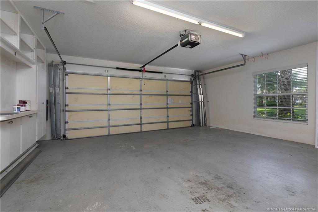 8952 SE Eldorado Way