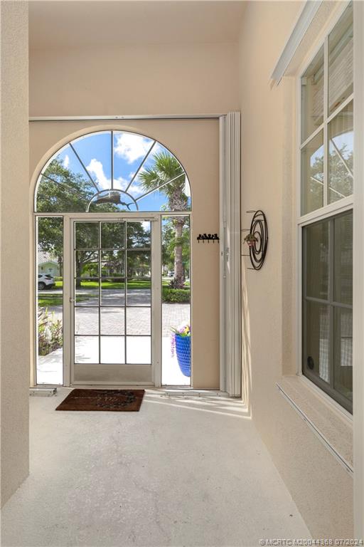 8952 SE Eldorado Way