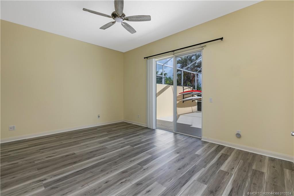 8952 SE Eldorado Way