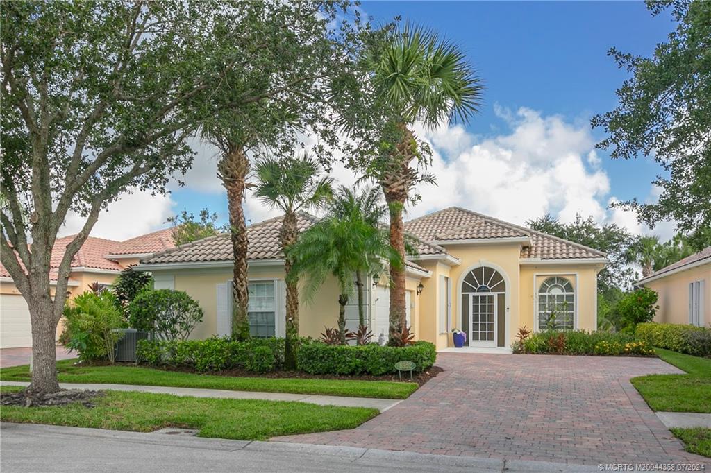 8952 SE Eldorado Way