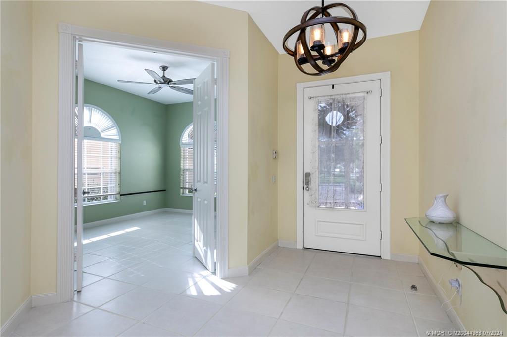 8952 SE Eldorado Way