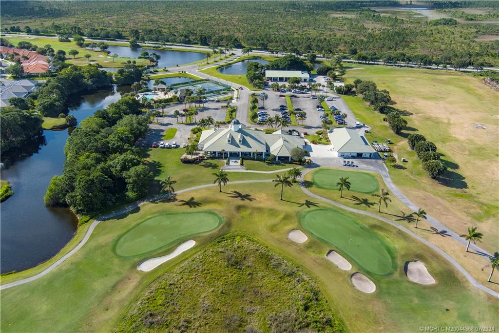 8952 SE Eldorado Way