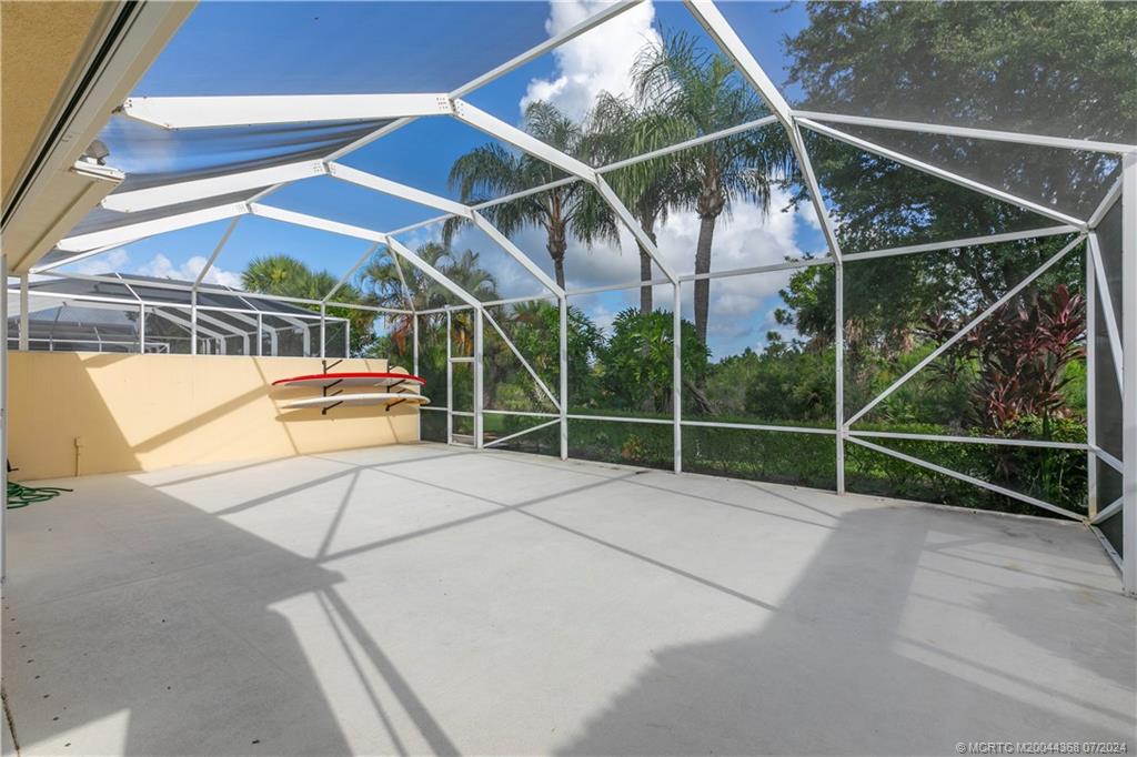 8952 SE Eldorado Way