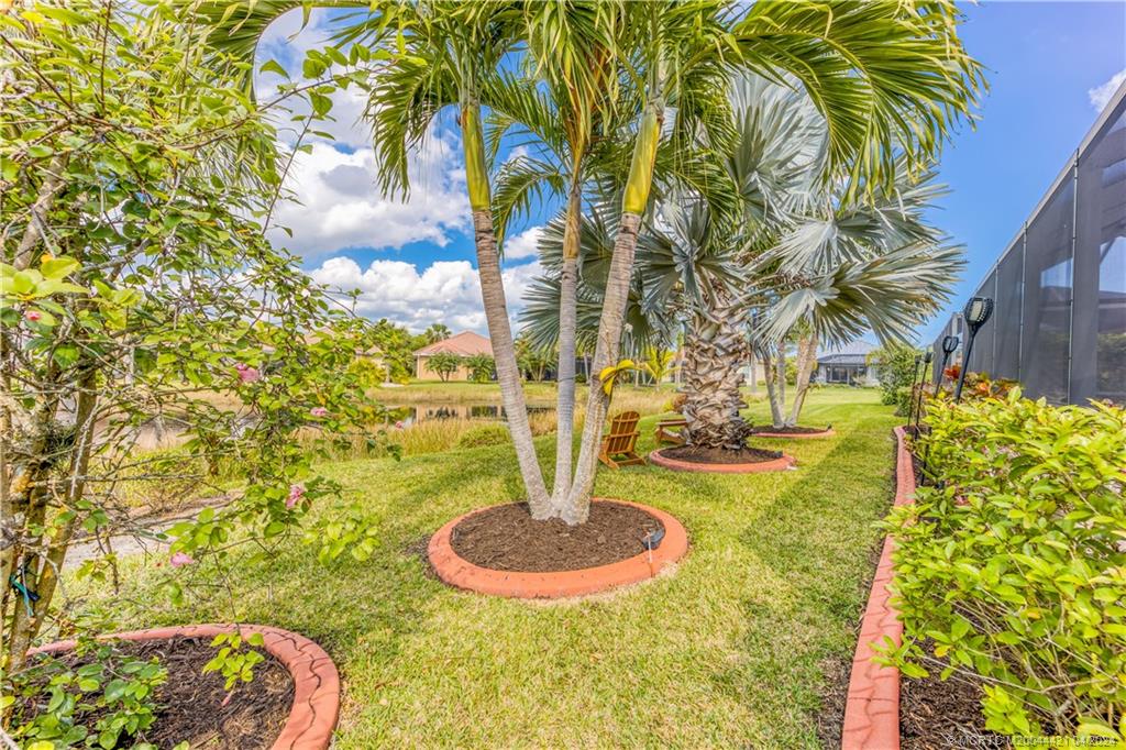 1621 NW Old Oak Terrace