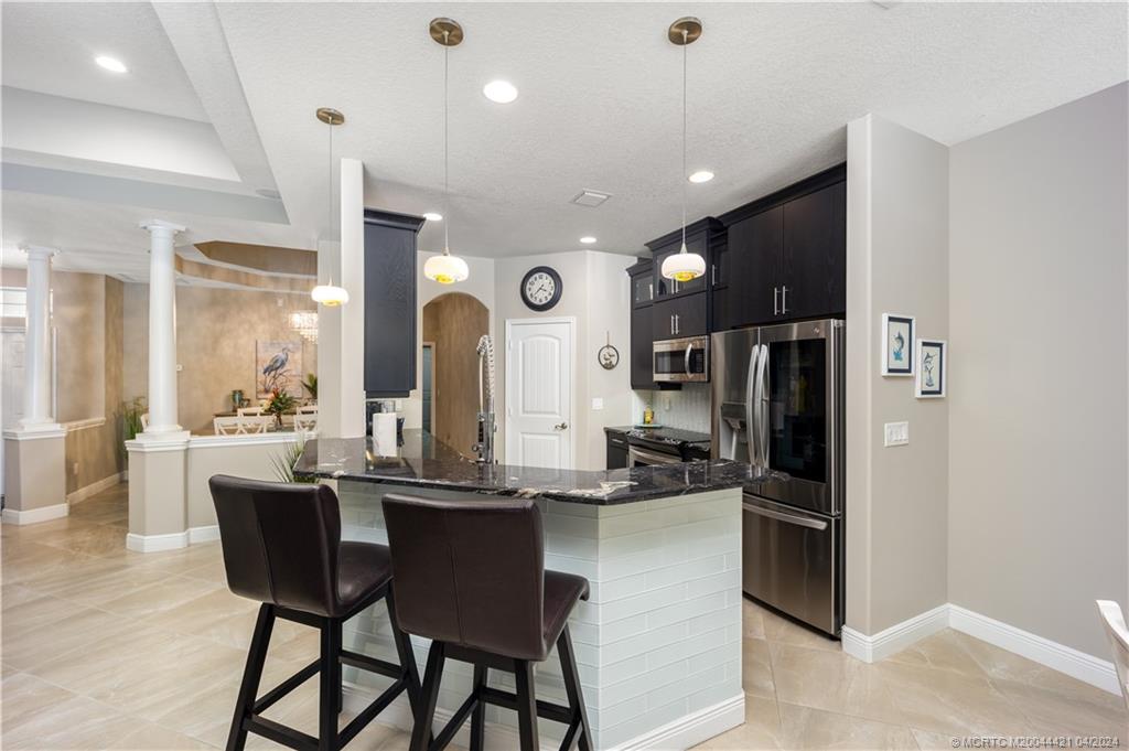 1621 NW Old Oak Terrace