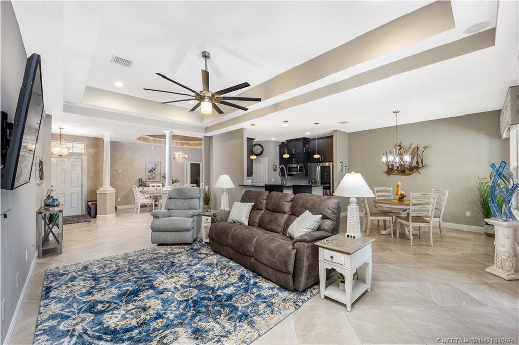 1621 NW Old Oak Terrace