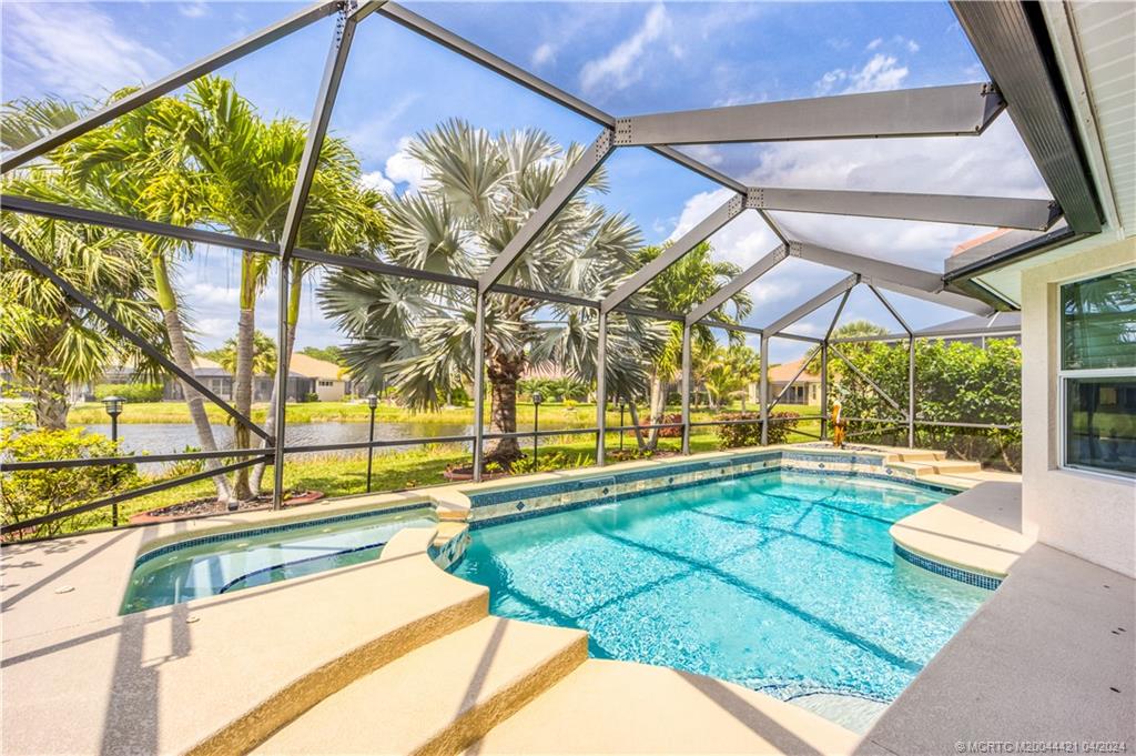 1621 NW Old Oak Terrace