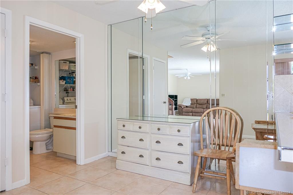 5925 SE Windsong Lane