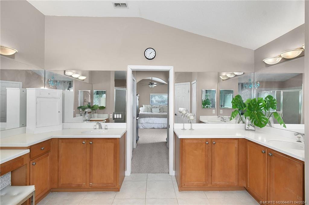 1574 SW Mercedes Avenue