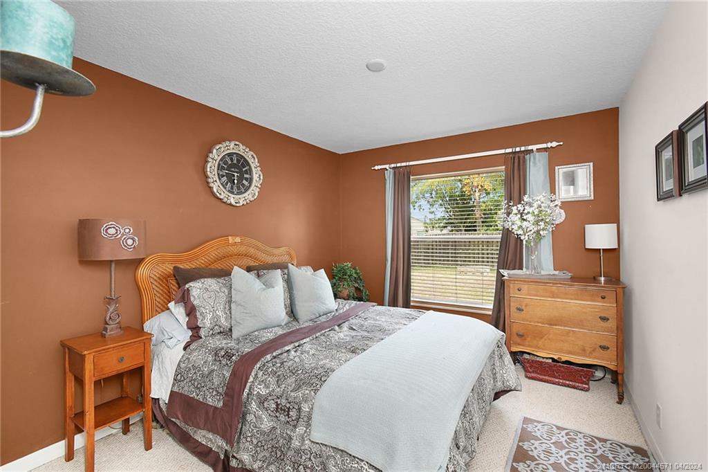 1574 SW Mercedes Avenue