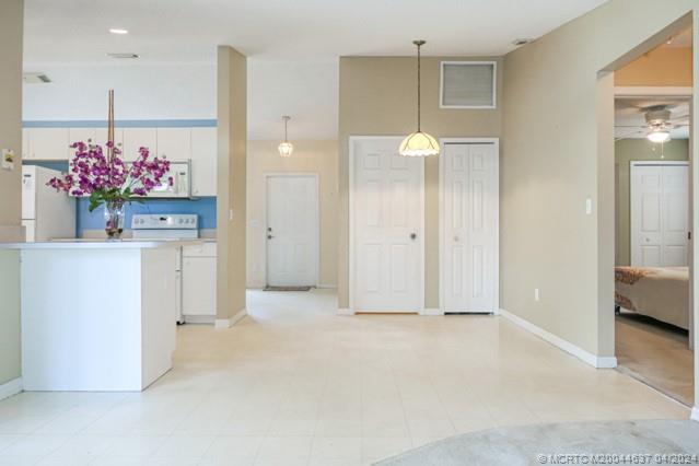 312 SE Huron Terrace