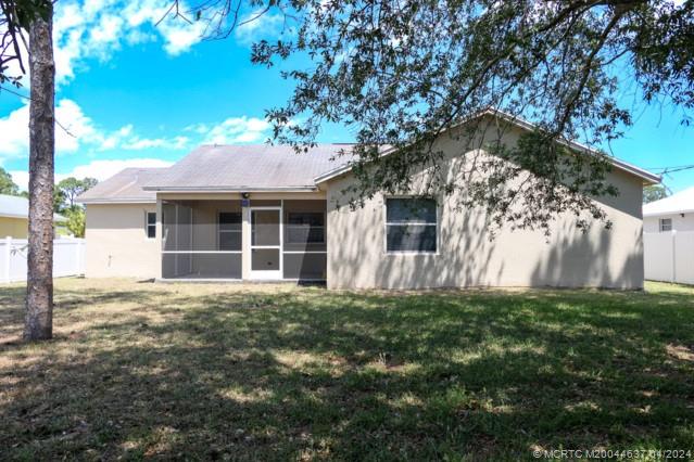 312 SE Huron Terrace