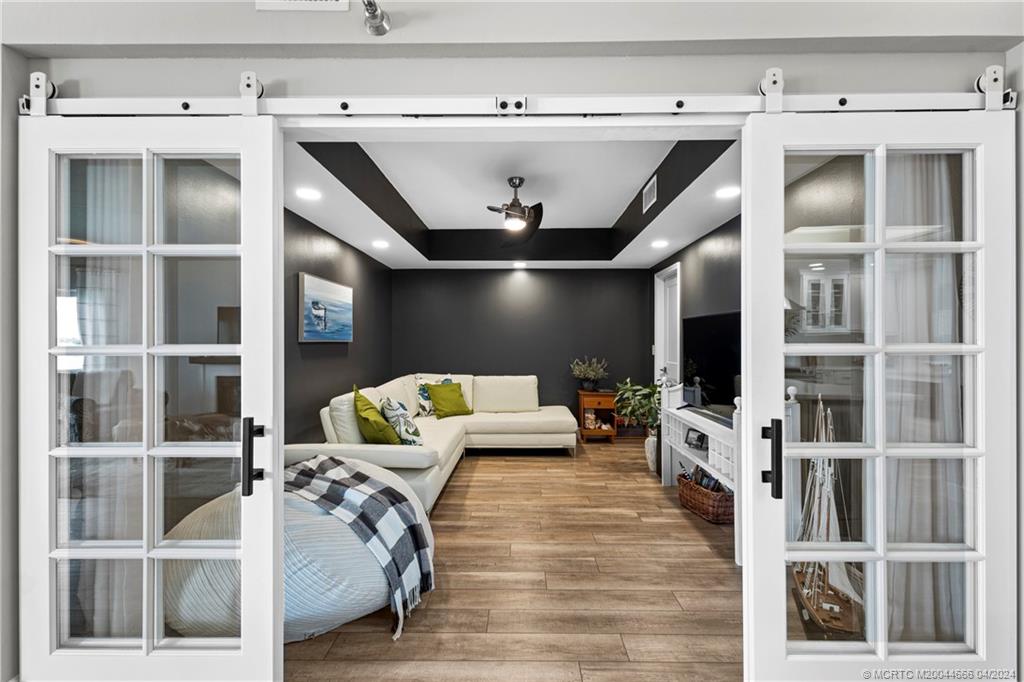 184 NE Edgewater Drive 1202