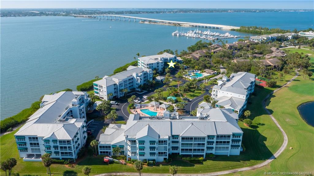 184 NE Edgewater Drive 1202