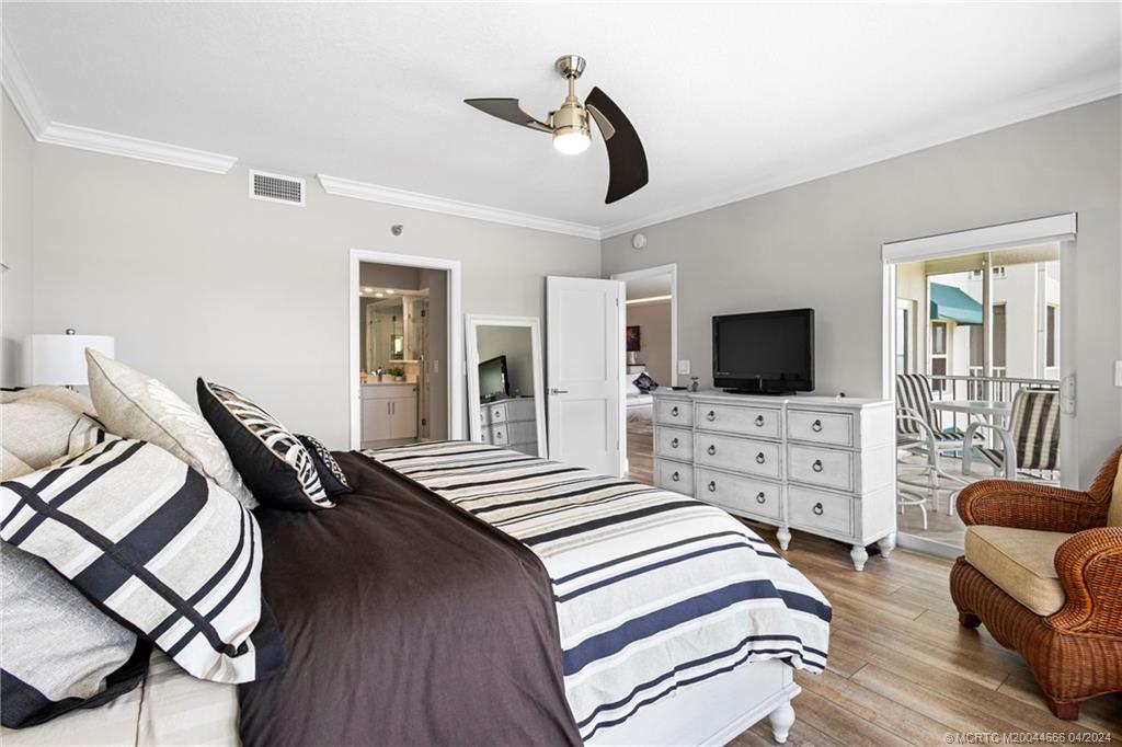 184 NE Edgewater Drive 1202