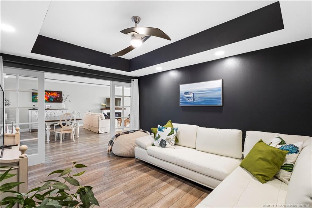 184 NE Edgewater Drive 1202