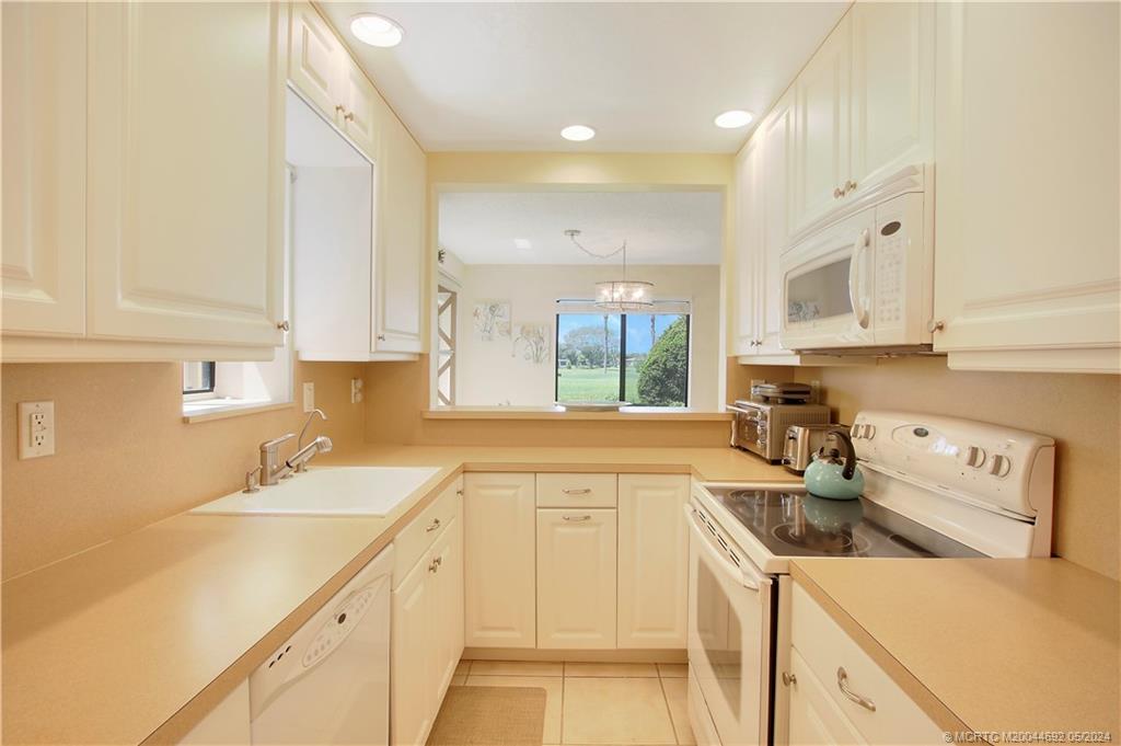 5333 SE Miles Grant Road 106