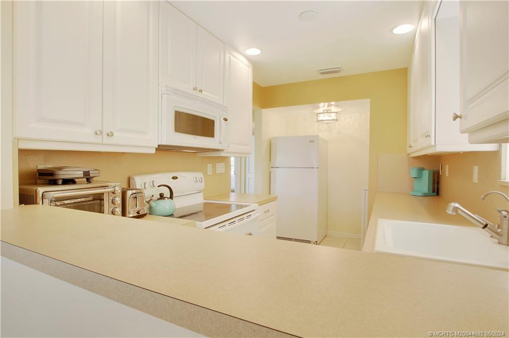 5333 SE Miles Grant Road 106