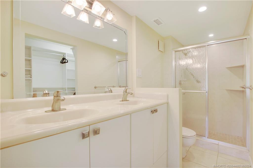 5333 SE Miles Grant Road 106