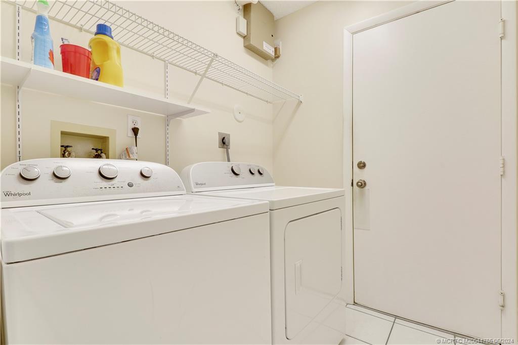 3911 SW Whispering Sound Drive