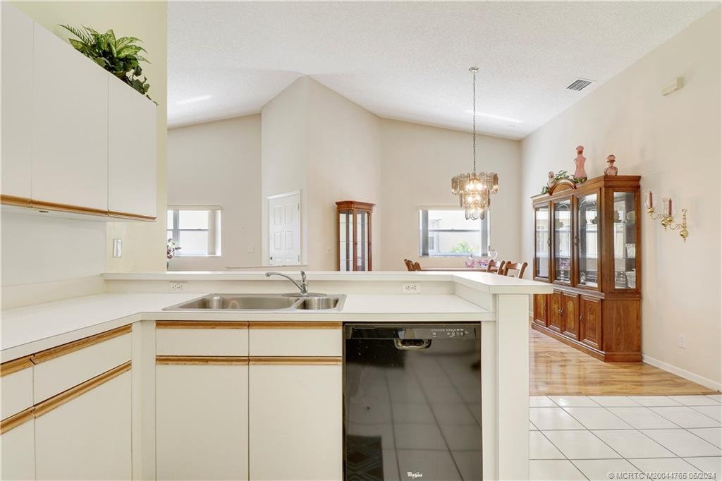 3911 SW Whispering Sound Drive